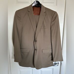 Jos. A. Bank Joseph Slim Fit Wool Suit Size 42r